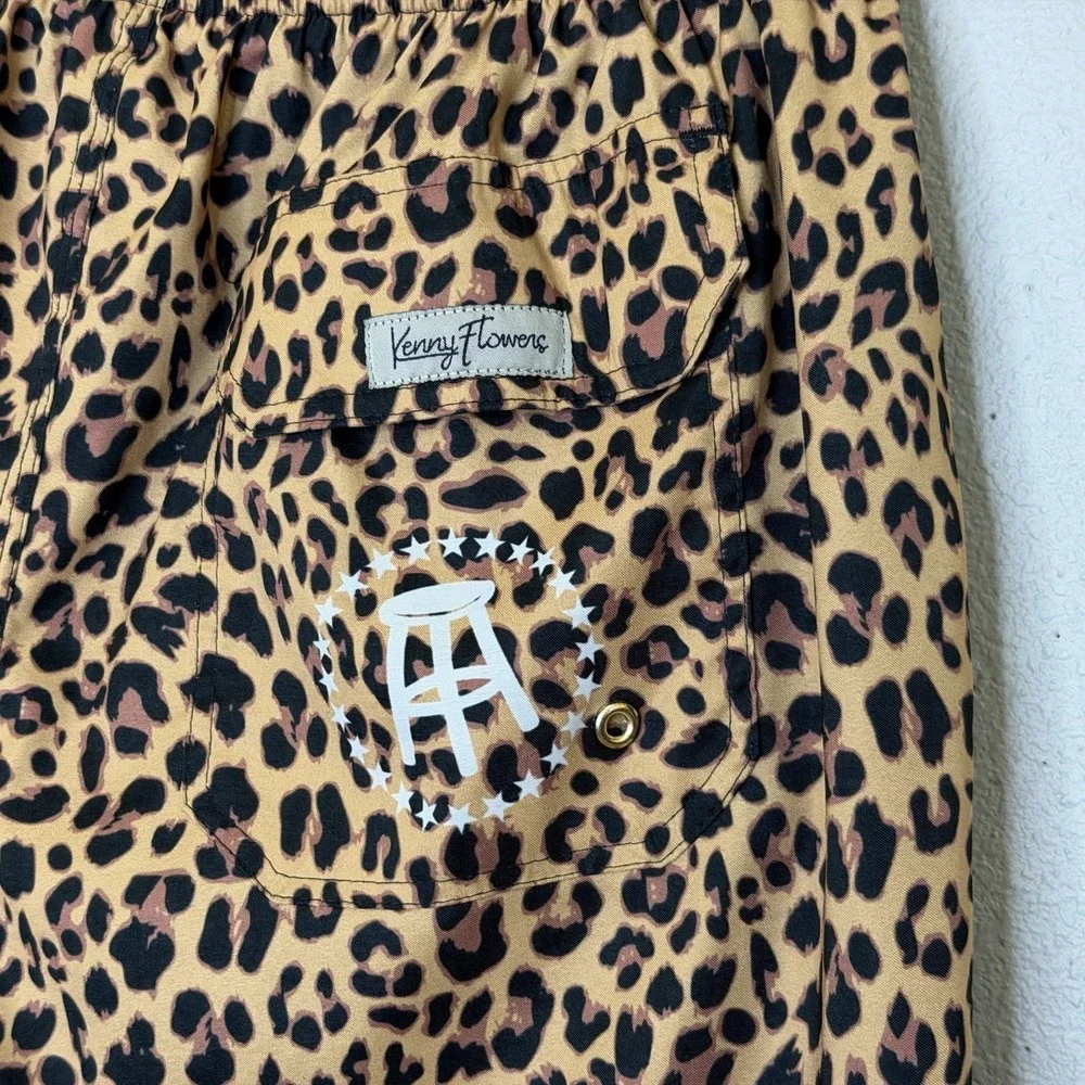 Kenny Flowers Swim Trunks Mens Sz Medium Animal Print Mens‎ Face The Hangover?